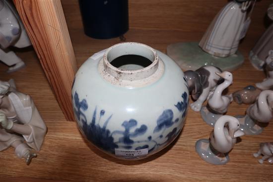 A 17th century Chinese blue and white ovoid jar, unglazed base height 17.5cm